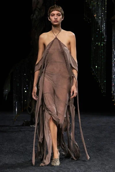 Look 40